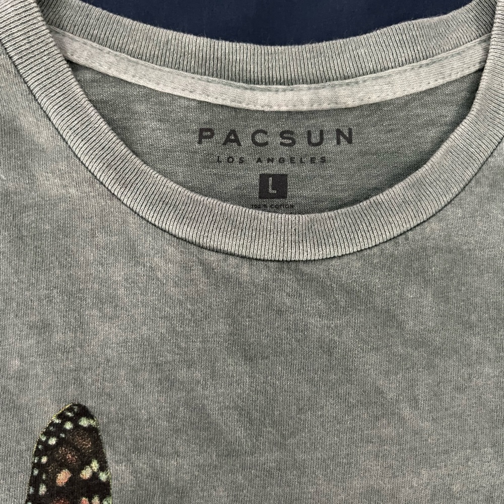 Graphic tee - Picture 3 of 3